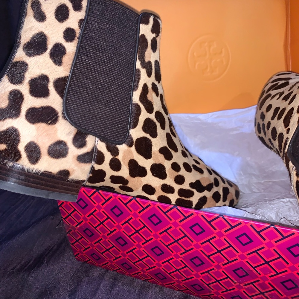 RARE, Tory Burch, Calf Hair Leopard Bootie, Sz 9 1/2 M, HARD TO FIND, EEUC - Picture 4 of 11